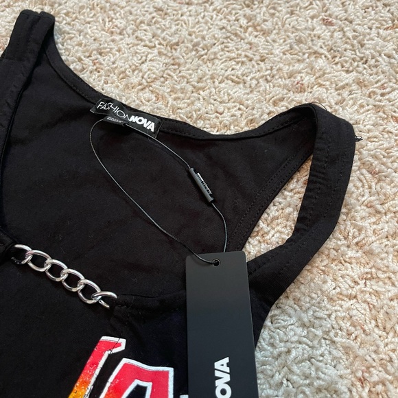 Graphic Bodysuit with Chain Detail - Picture 6 of 7